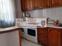 Этаж дома с 2мя спальнями в Игало, Петля, Херцег Нови