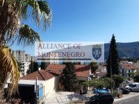 Этаж дома с 2мя спальнями в Игало, Петля, Херцег Нови