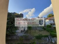 Этаж дома на Караче. Старый город.